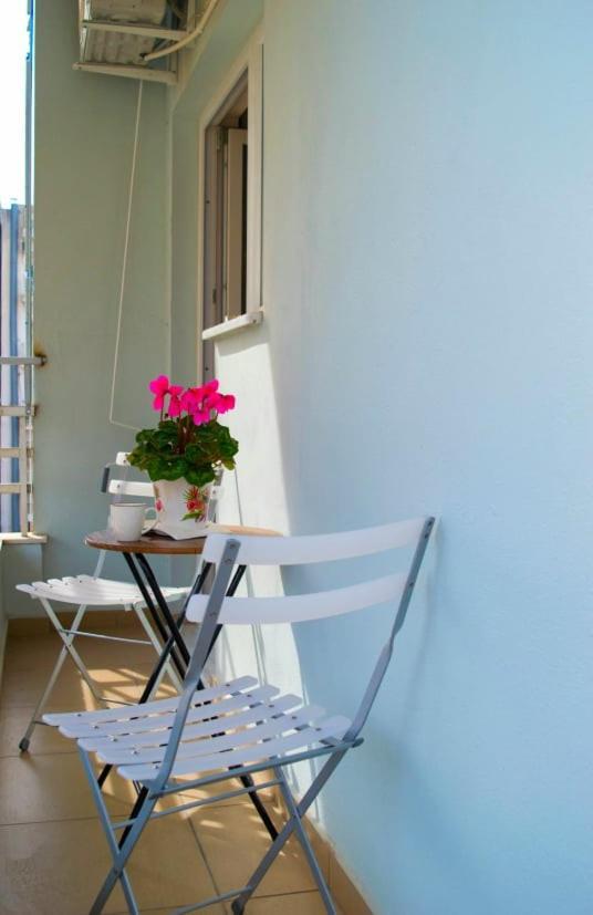 Sunny Central Luxury Apartment Волос Екстер'єр фото