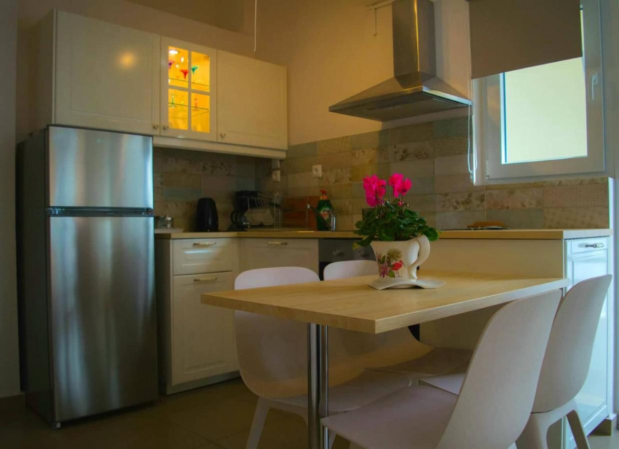 Sunny Central Luxury Apartment Волос Екстер'єр фото