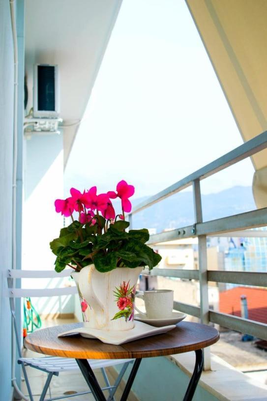 Sunny Central Luxury Apartment Волос Екстер'єр фото